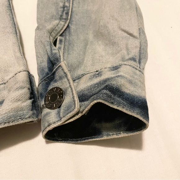 GUESS Women’s Denim Jean Jacket Size Small - Picture 6 of 16